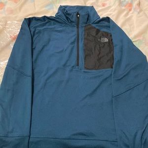 The North Face Men's Essential 1/4 Zip Mid-Layer Monterey Blue Large